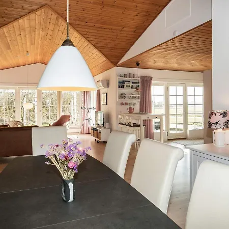 Ferienhaus Holiday Ii